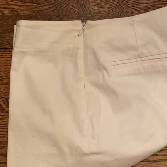 Creamy White Side Zip Capris - Picture 3 of 6
